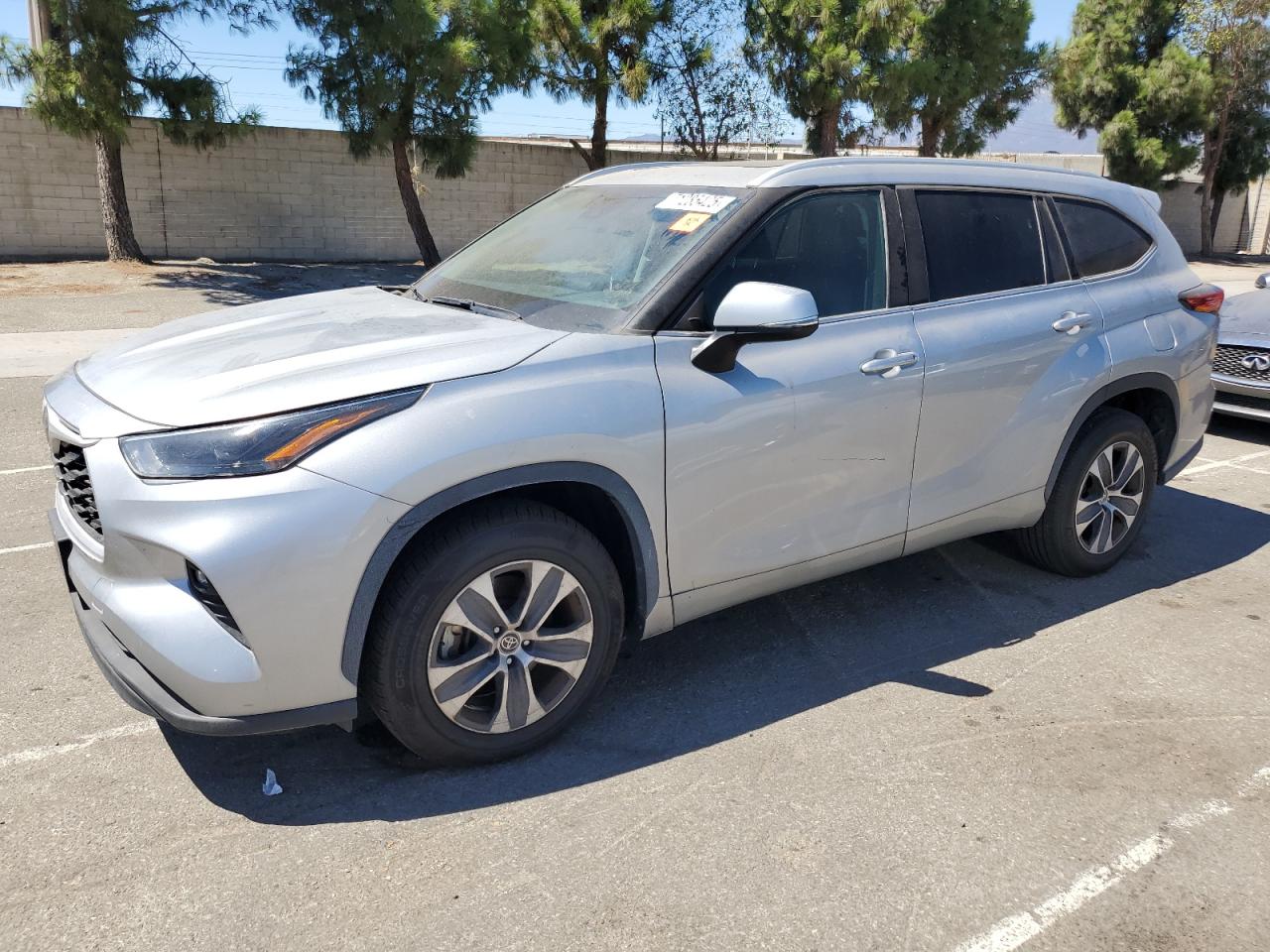 TOYOTA HIGHLANDER XLE