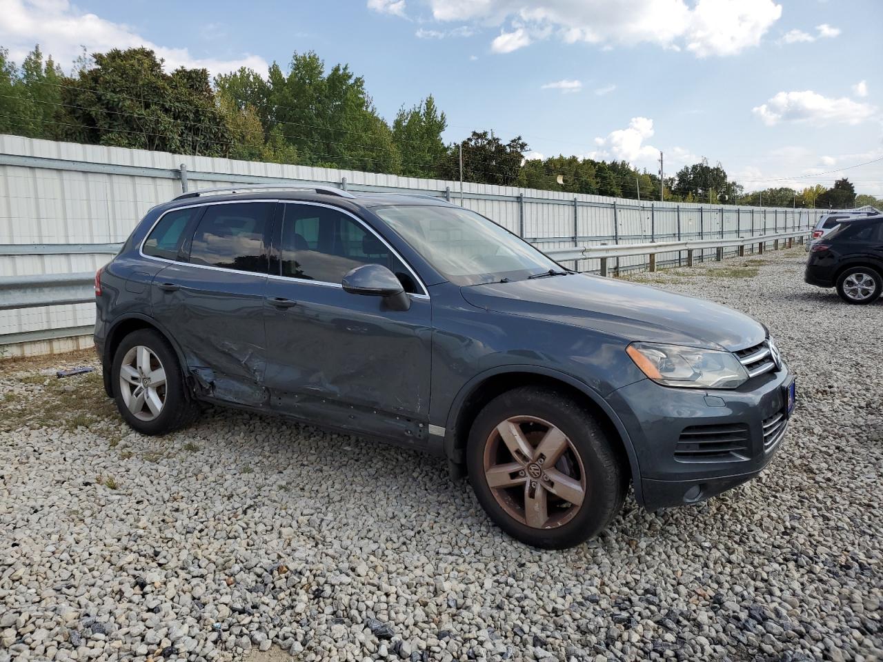 VOLKSWAGEN TOUAREG V6