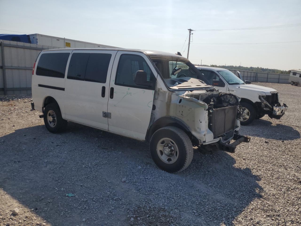 CHEVROLET EXPRESS LT