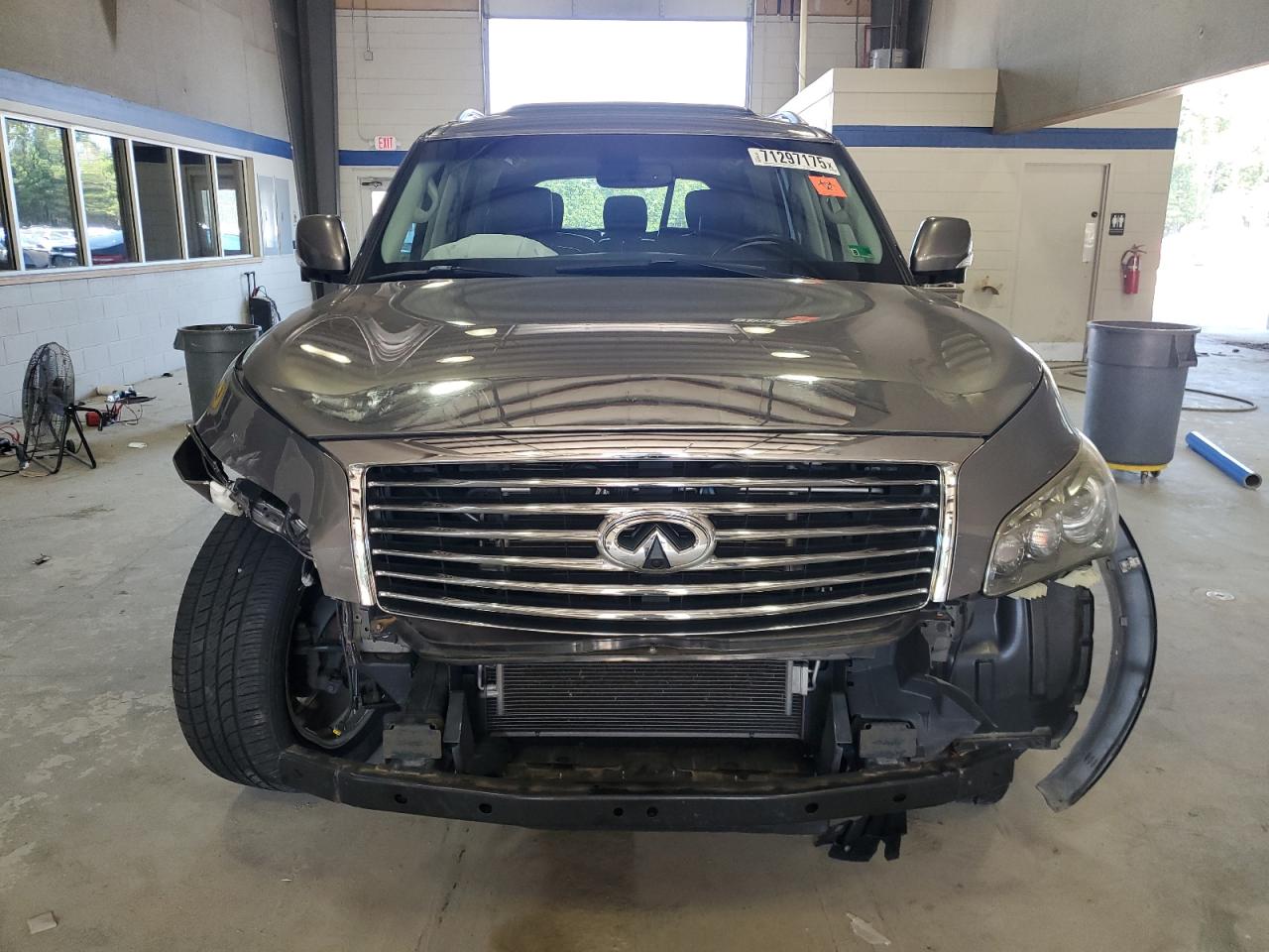 INFINITI QX56