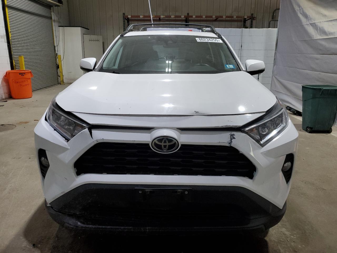 TOYOTA RAV4 XLE PREMIUM