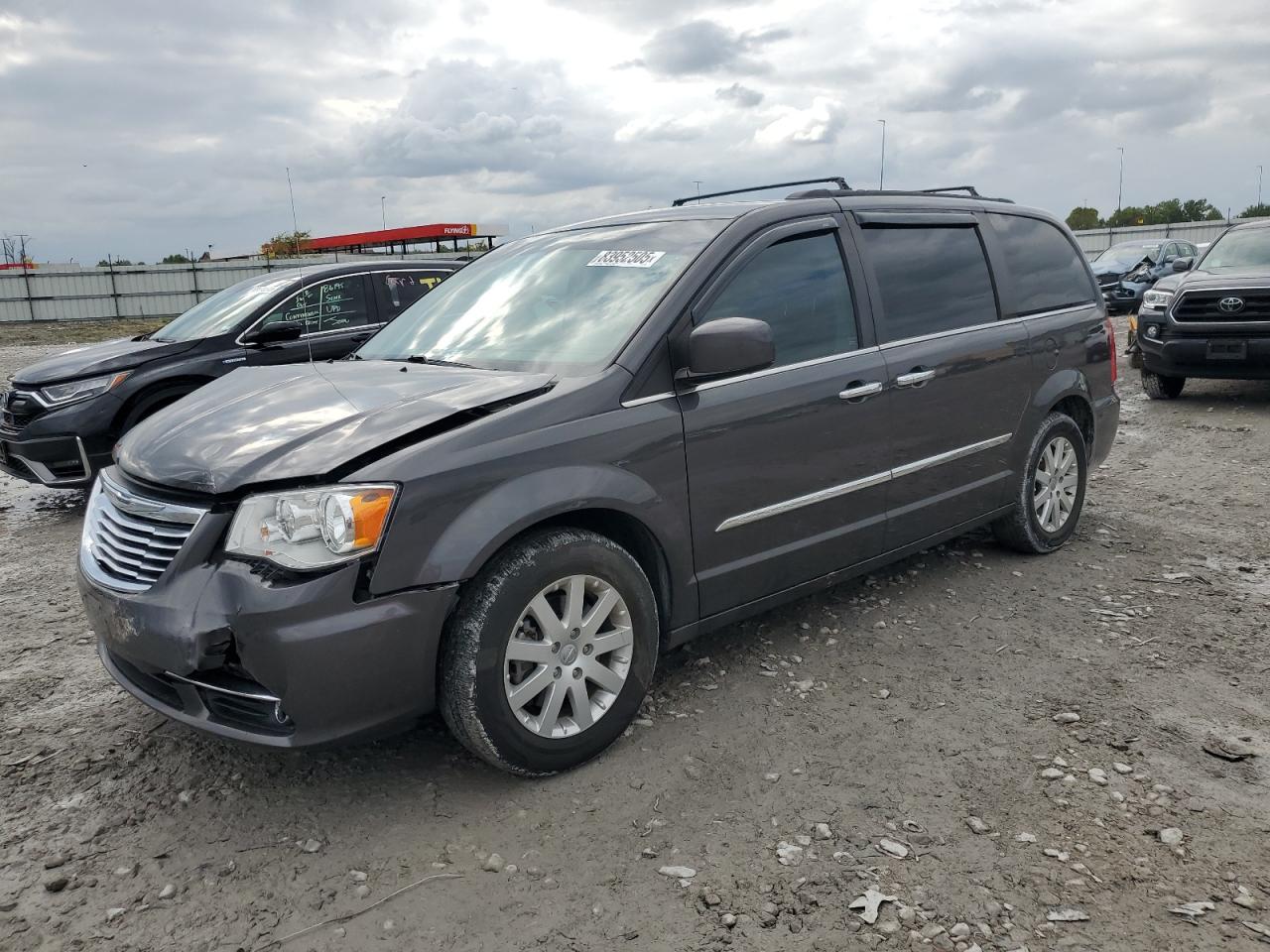 CHRYSLER TOWN & COUNTRY TOURING