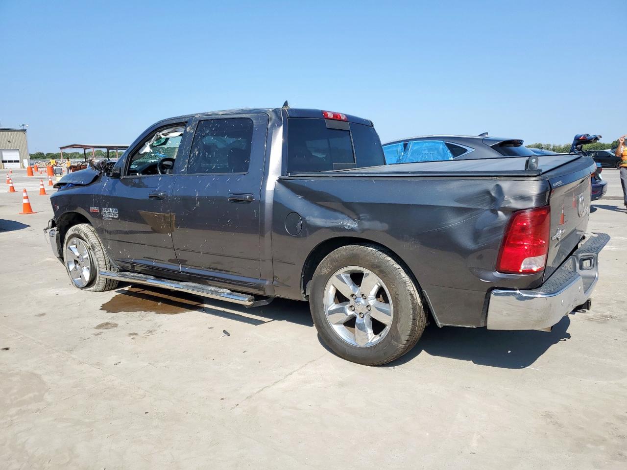 RAM 1500 SLT