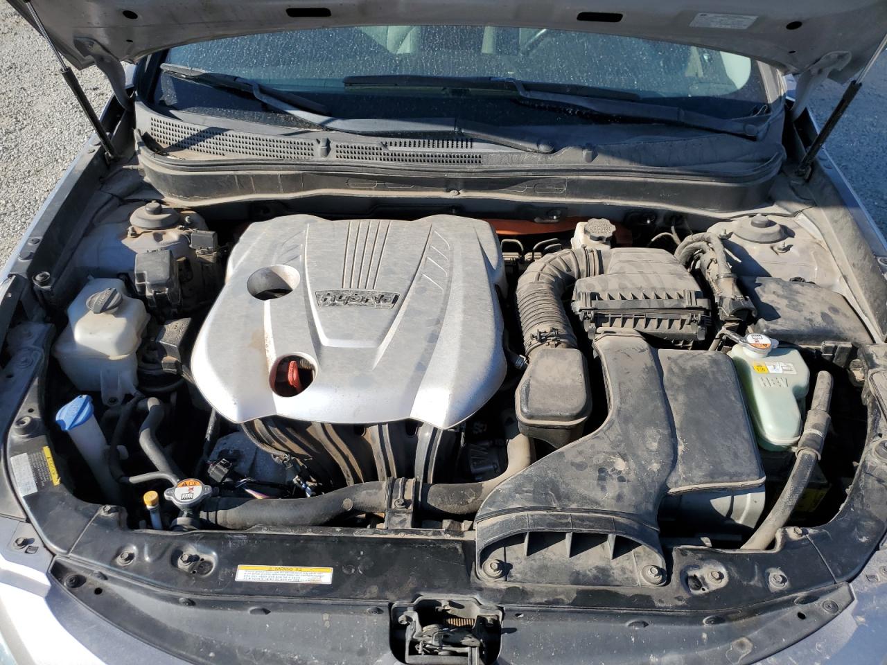 HYUNDAI SONATA HYBRID