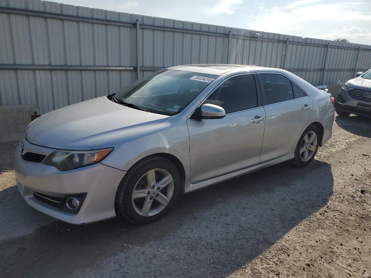 TOYOTA CAMRY BASE