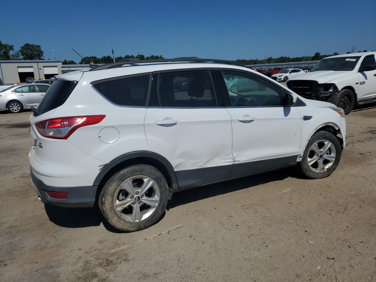 FORD ESCAPE SE