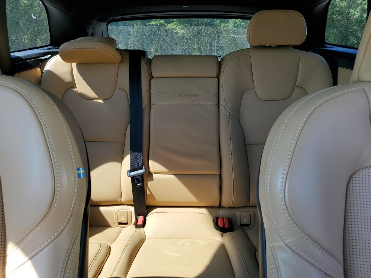 VOLVO XC60 T5 INSCRIPTION