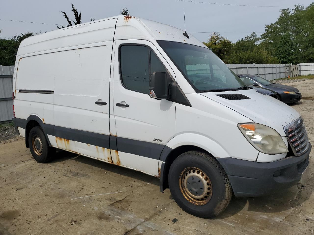 Lot #3302718019 2010 FREIGHTLINER SPRINTER 2