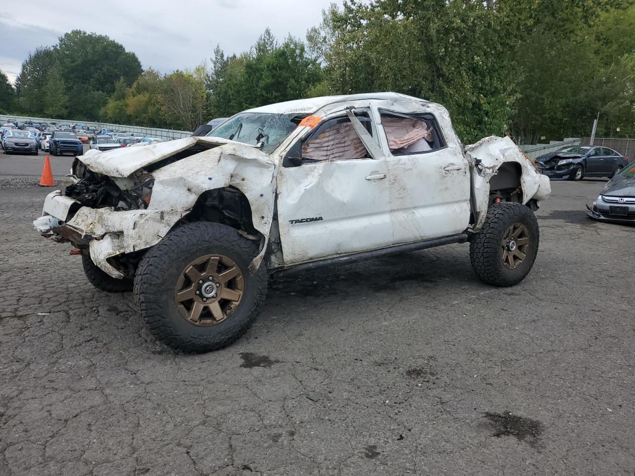 TOYOTA TACOMA DOUBLE CAB