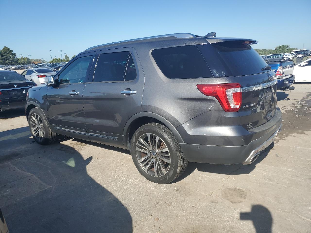 FORD EXPLORER PLATINUM