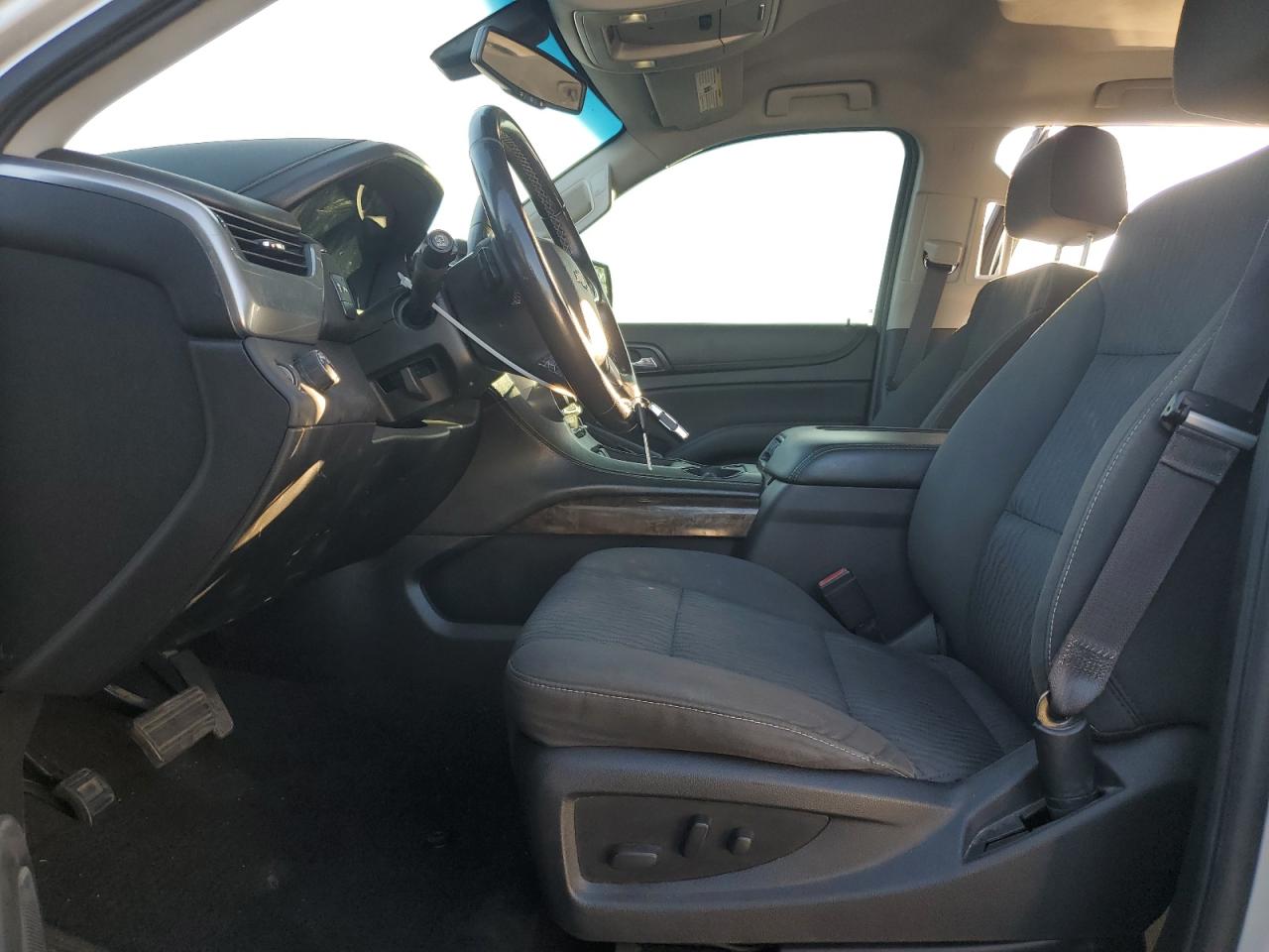 CHEVROLET TAHOE C1500 LS