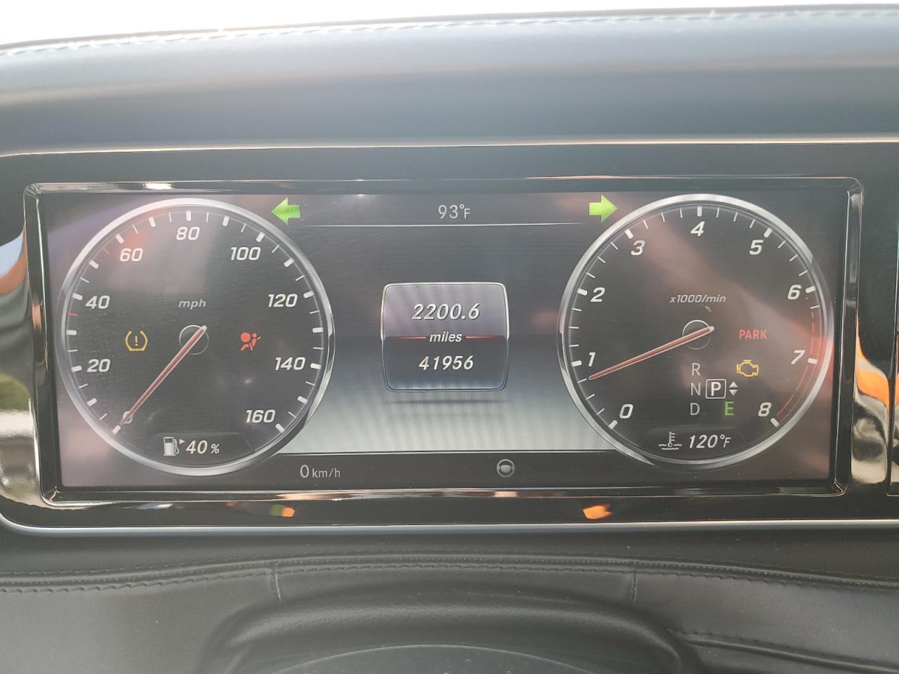 MERCEDES-BENZ S-CLASS 550