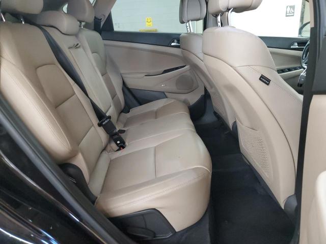 2017 HYUNDAI TUCSON LIM KM8J3CA29HU370635
