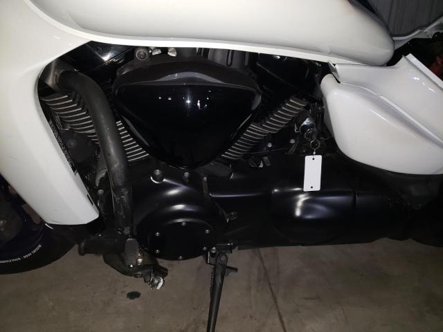 2019 SUZUKI VZR1800 JS1VY53A4K7100302