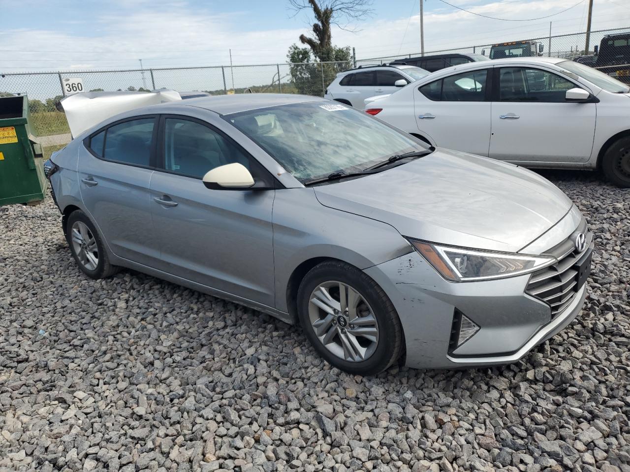 HYUNDAI ELANTRA SEL