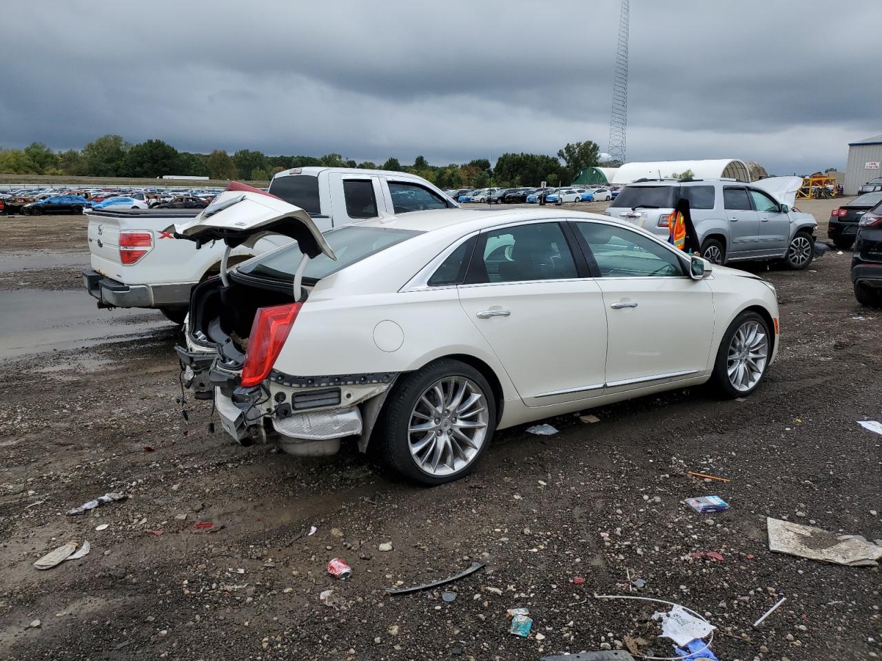 CADILLAC XTS PLATINUM