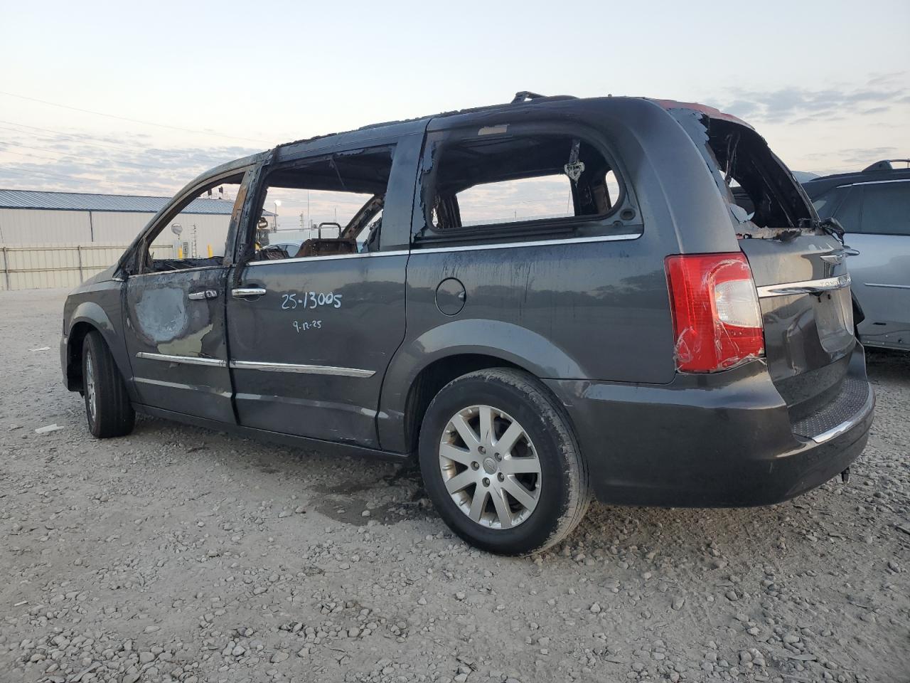 CHRYSLER TOWN & COUNTRY TOURING