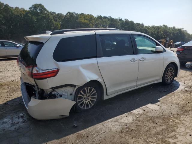 2019 TOYOTA SIENNA XLE 5TDYZ3DCXKS985258