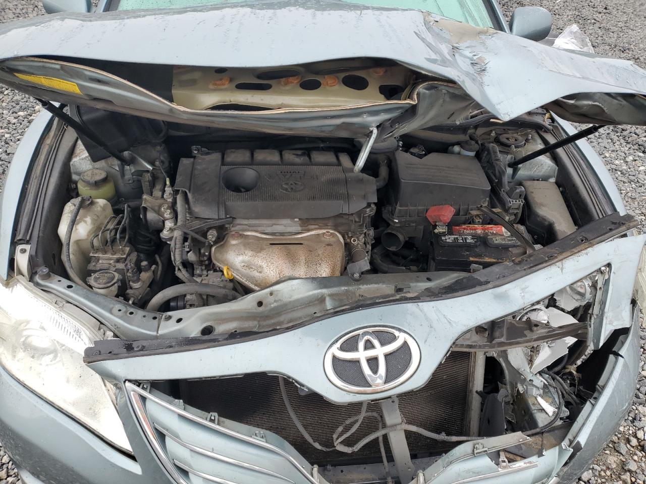 TOYOTA CAMRY BASE
