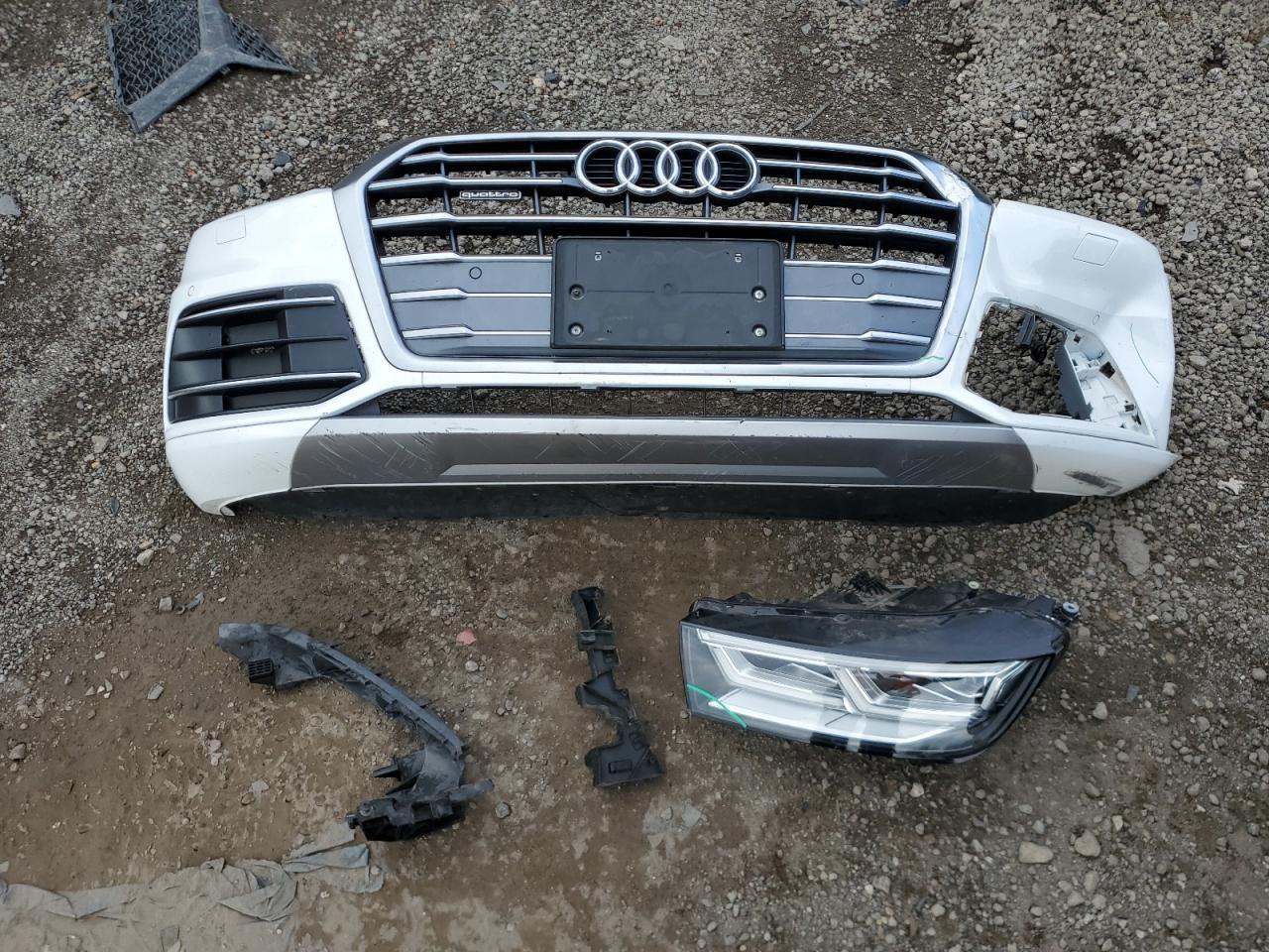 AUDI Q5 PREMIUM PLUS