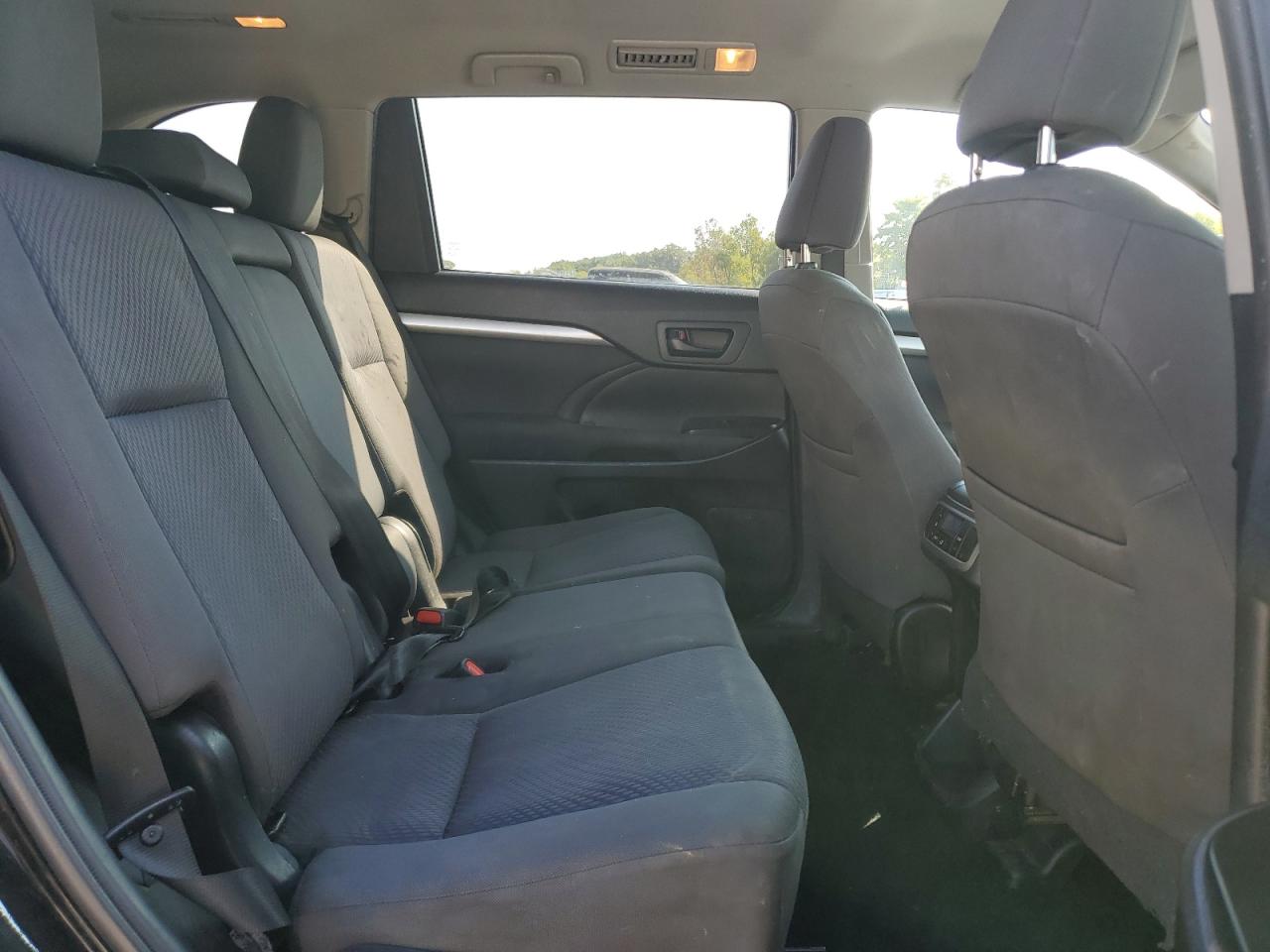 TOYOTA HIGHLANDER LE