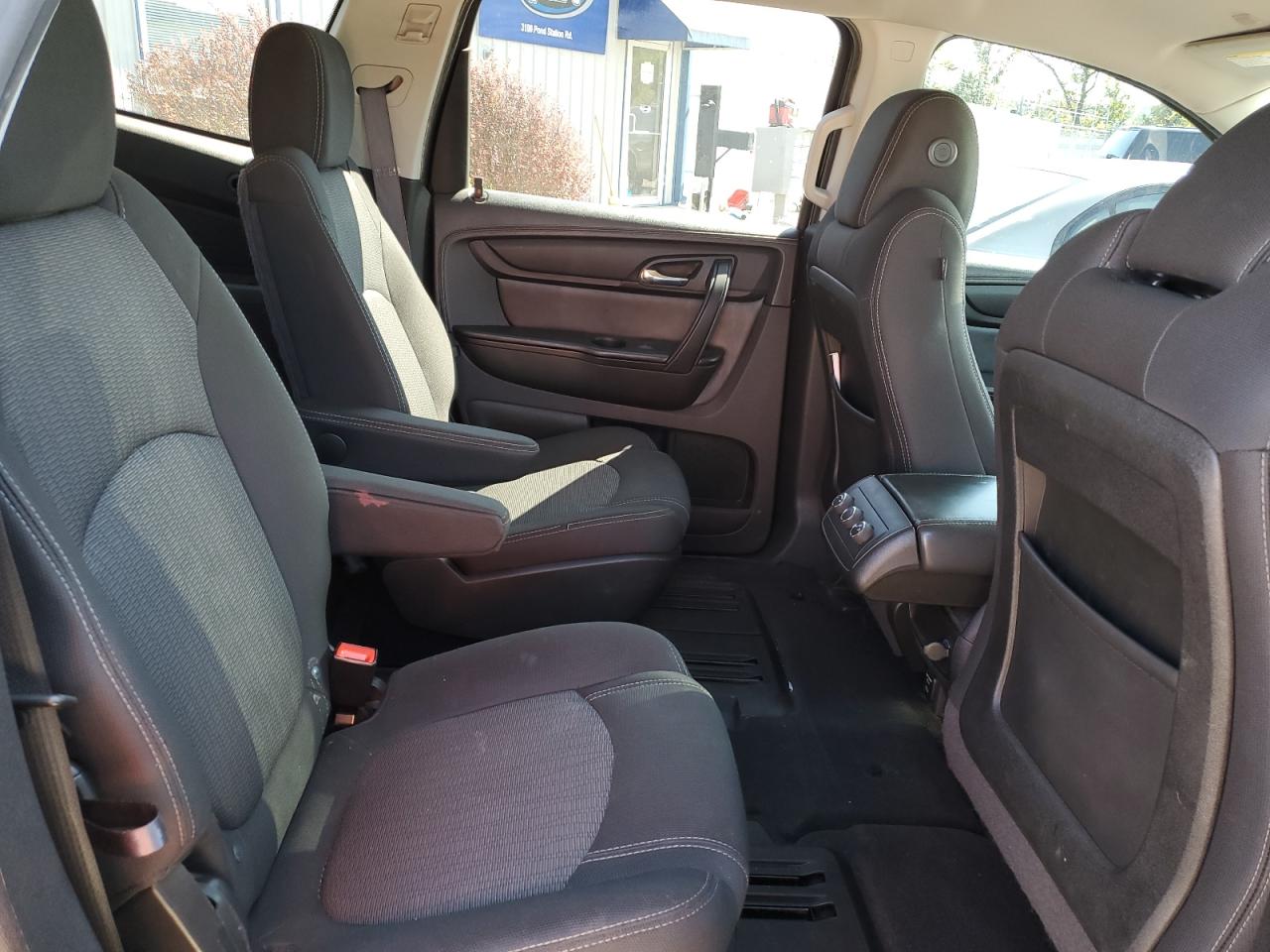 CHEVROLET TRAVERSE LT