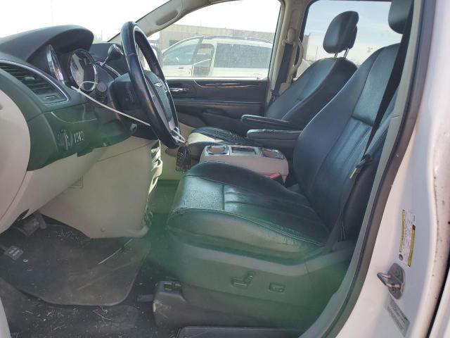 2015 CHRYSLER TOWN & COU 2C4RC1BG9FR699335