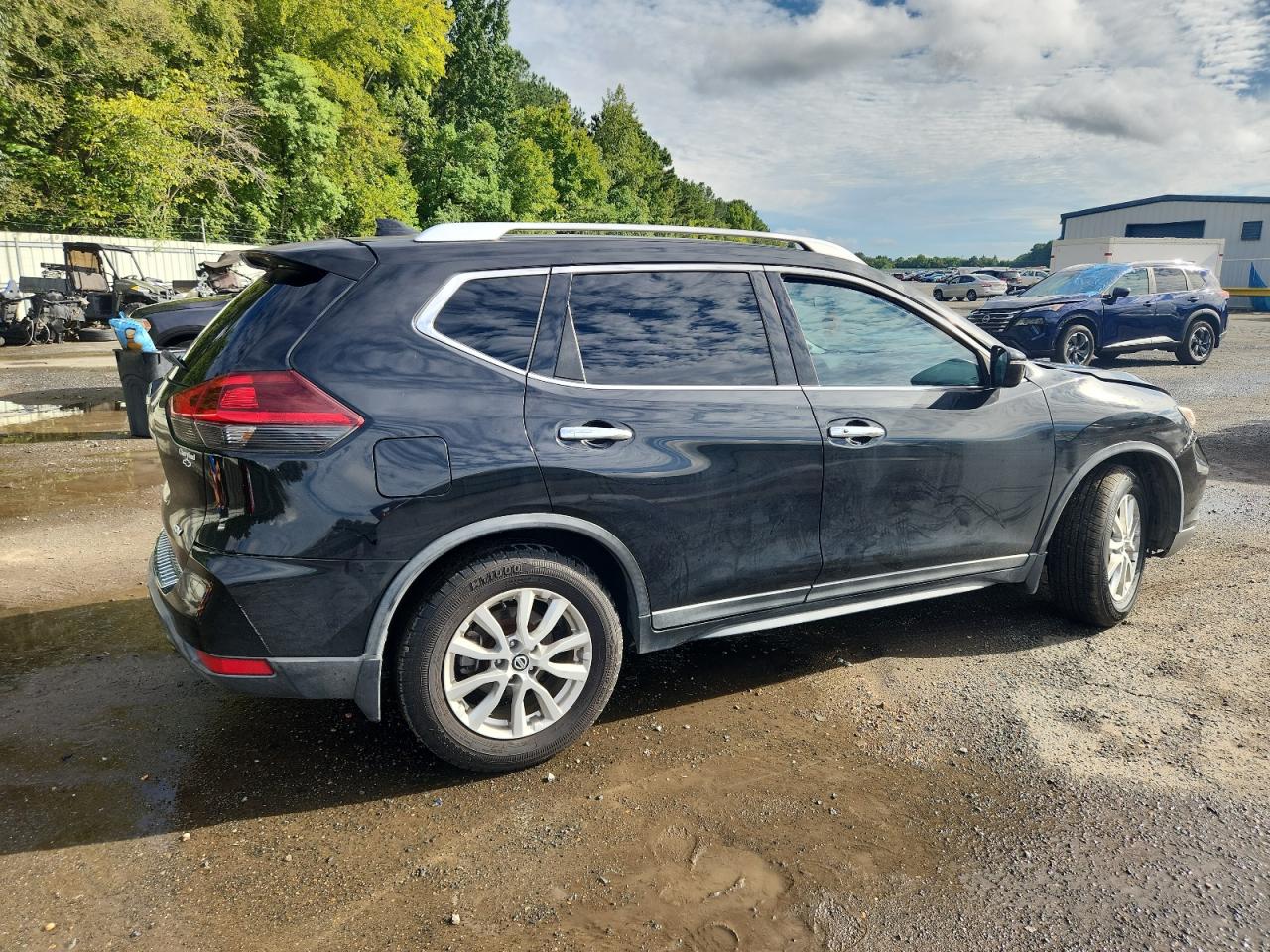 NISSAN ROGUE S