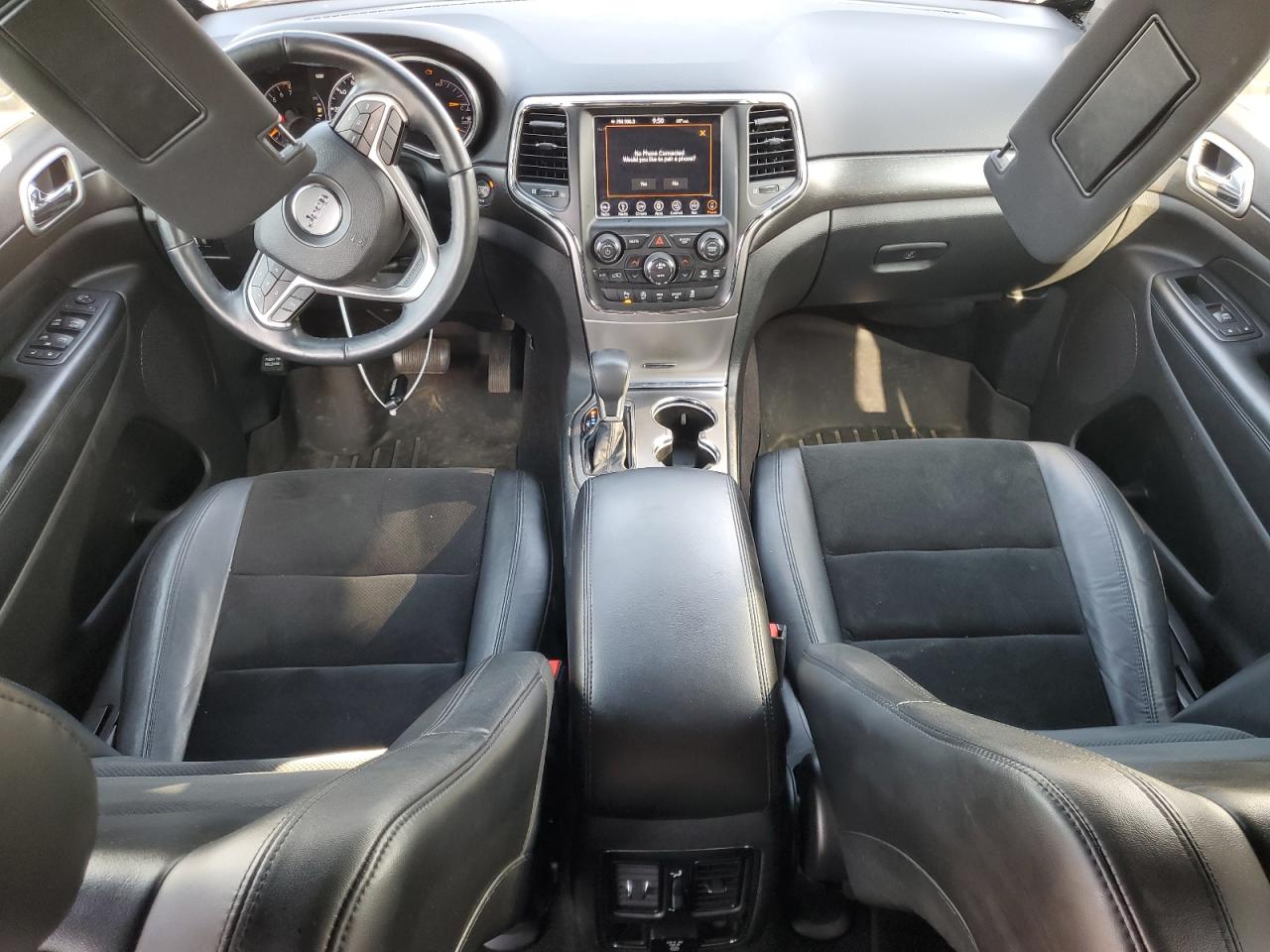 JEEP GRAND CHEROKEE LAREDO