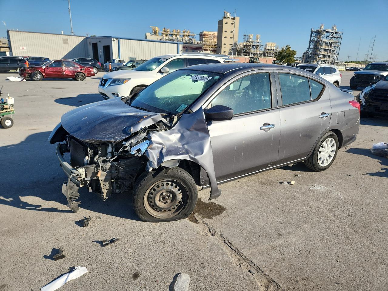 Lot #3316093252 2019 NISSAN VERSA S