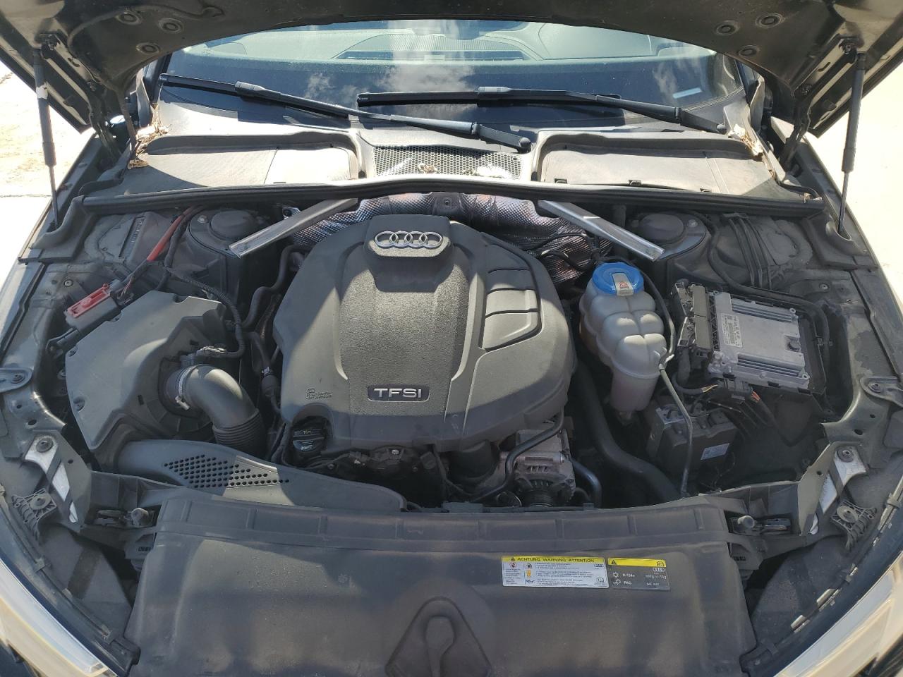 AUDI A4 ULTRA PREMIUM