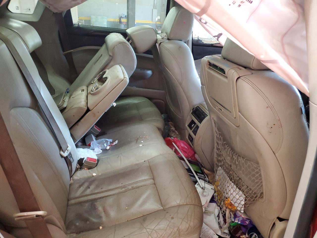 CADILLAC SRX PREMIUM COLLECTION