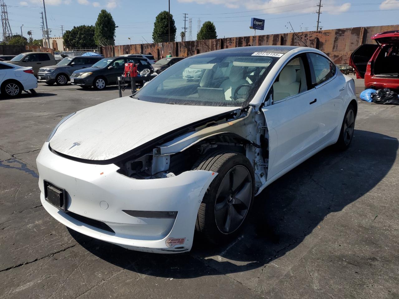 TESLA MODEL 3