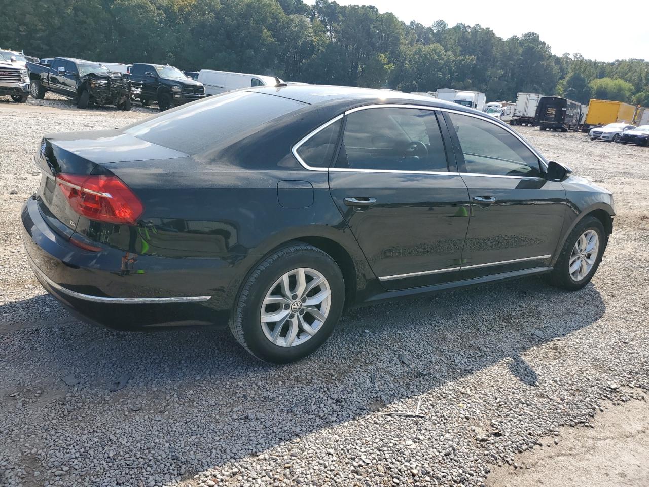 VOLKSWAGEN PASSAT S