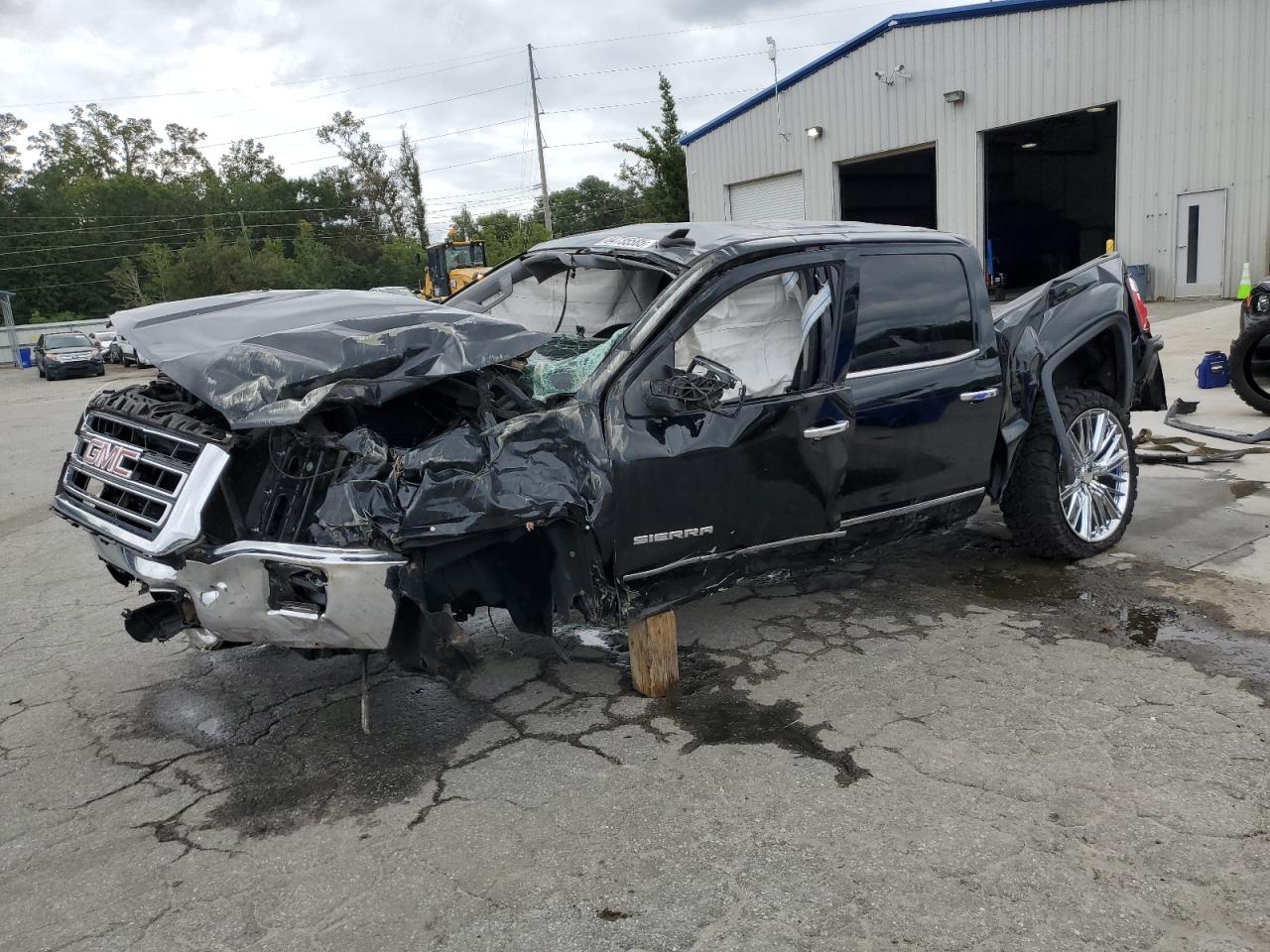 GMC SIERRA C1500 SLT