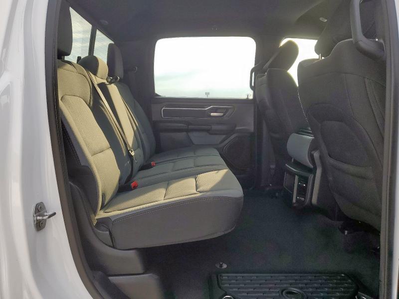 2021 RAM 1500 BIG H 1C6RREFT8MN609266