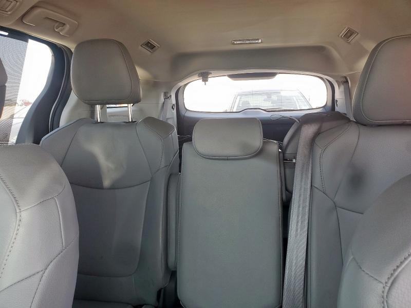 2024 TOYOTA SIENNA XLE - 5TDYRKEC5RS220249