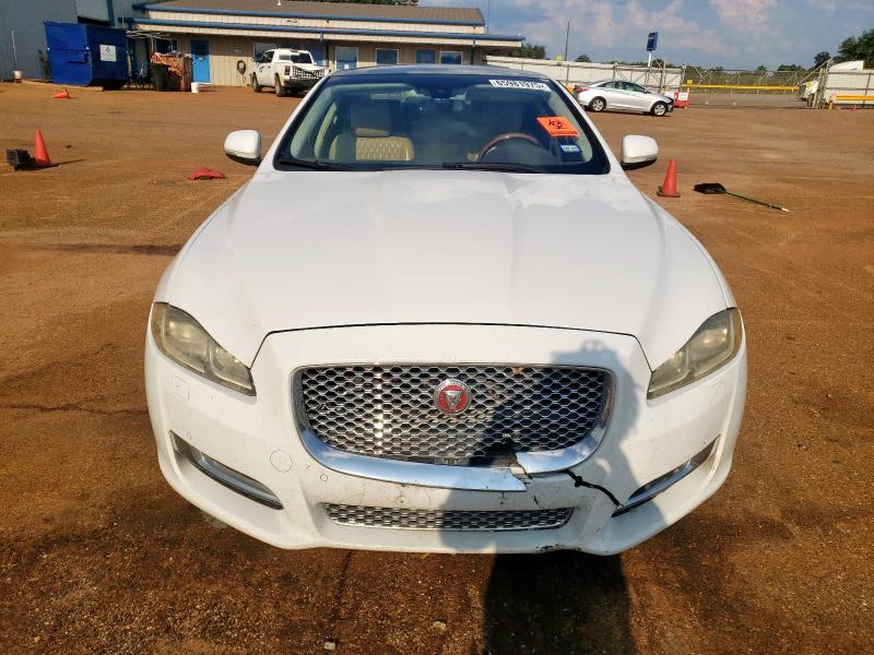 2016 JAGUAR XJL SUPERC - SAJWA2GE2GMW01581