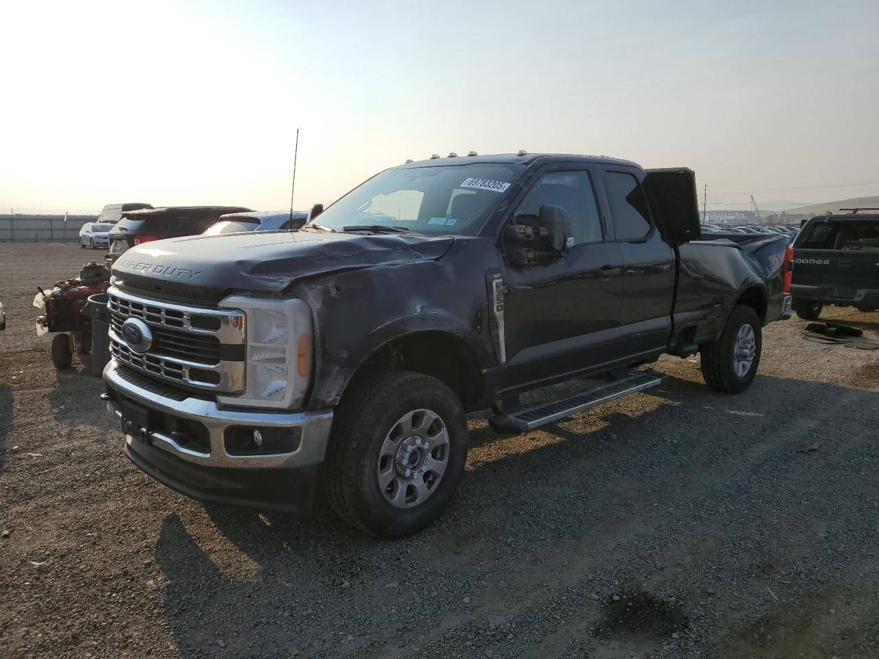 FORD F-350 SUPER DUTY