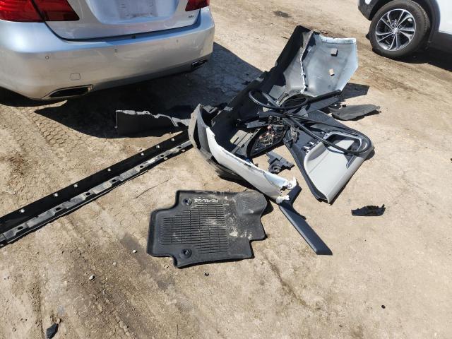 2019 TOYOTA RAV4 XLE PREMIUM - JTMA1RFV3KJ014187