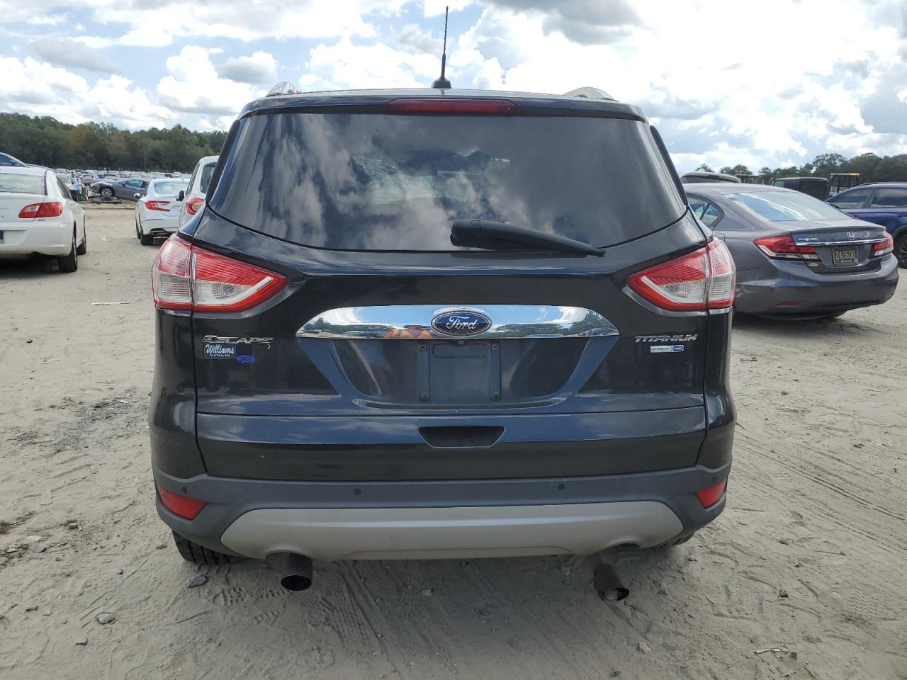 FORD ESCAPE TITANIUM