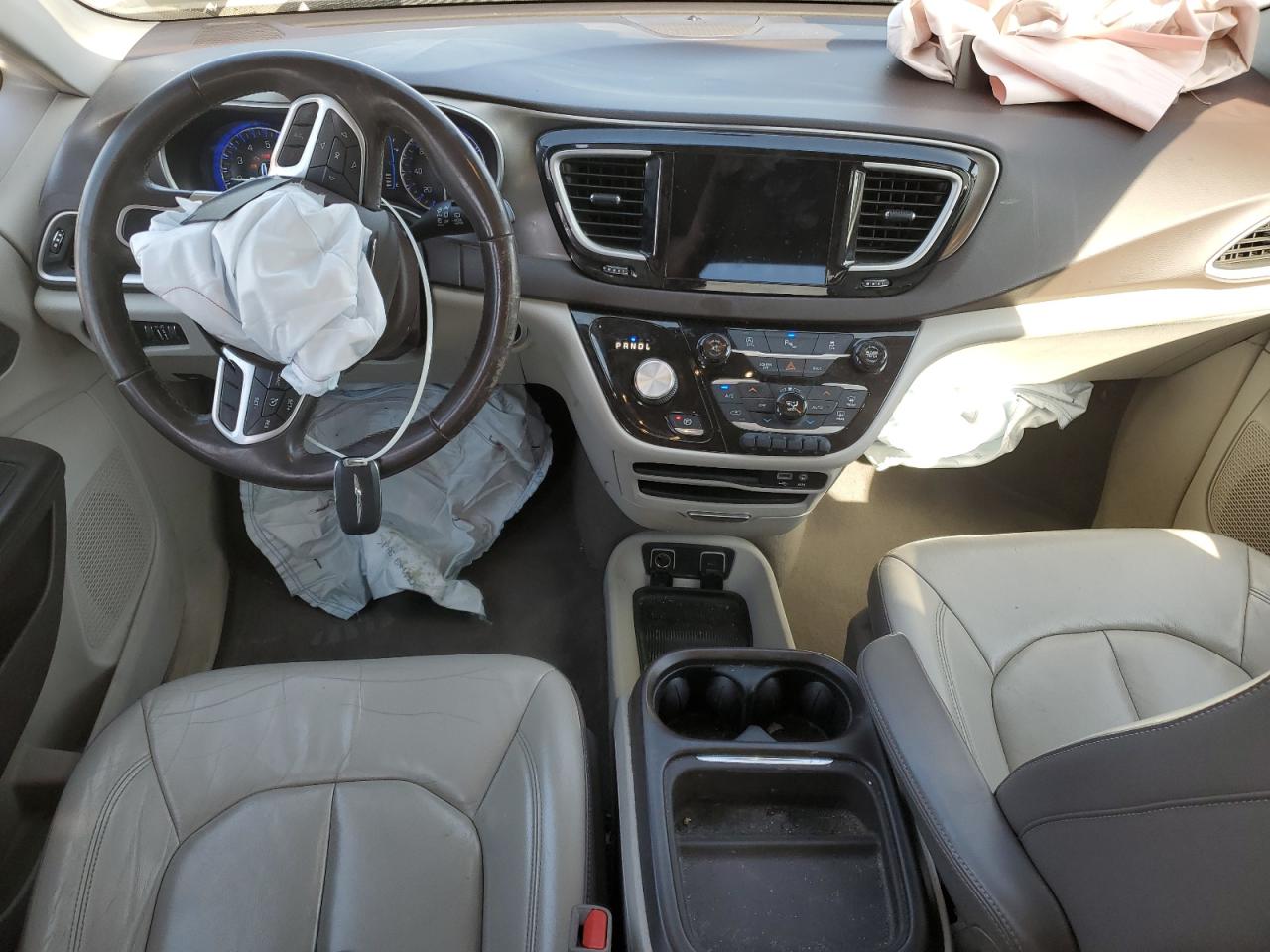 CHRYSLER PACIFICA TOURING L