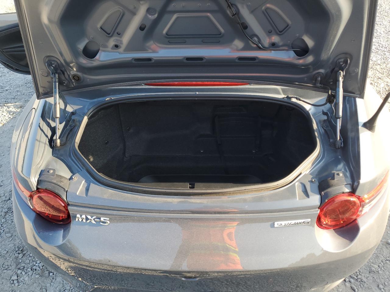 MAZDA MX-5 GRAND TOURING