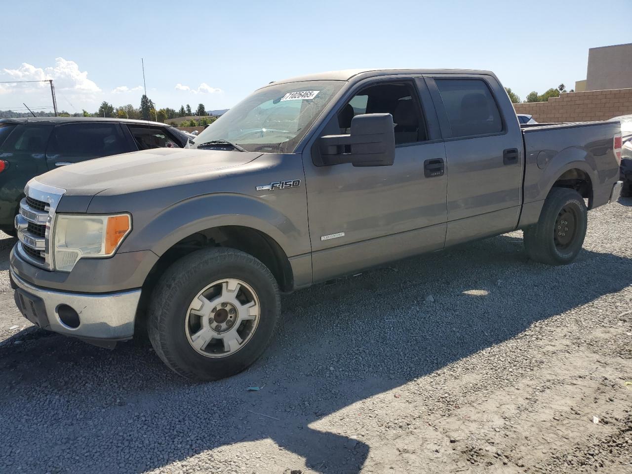 FORD F-150 SUPERCREW