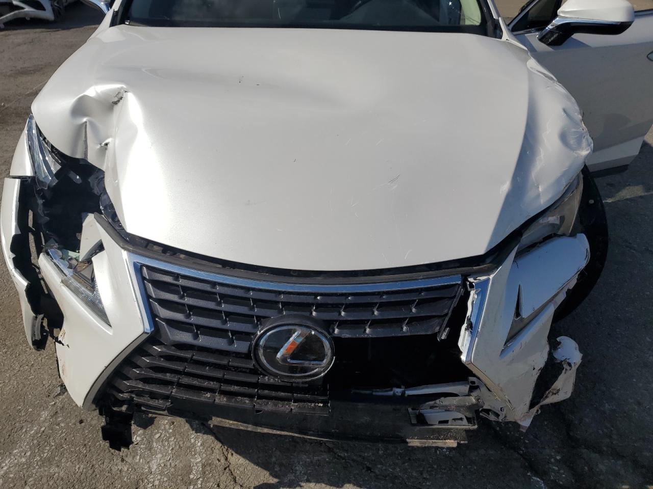 LEXUS NX 300 BASE