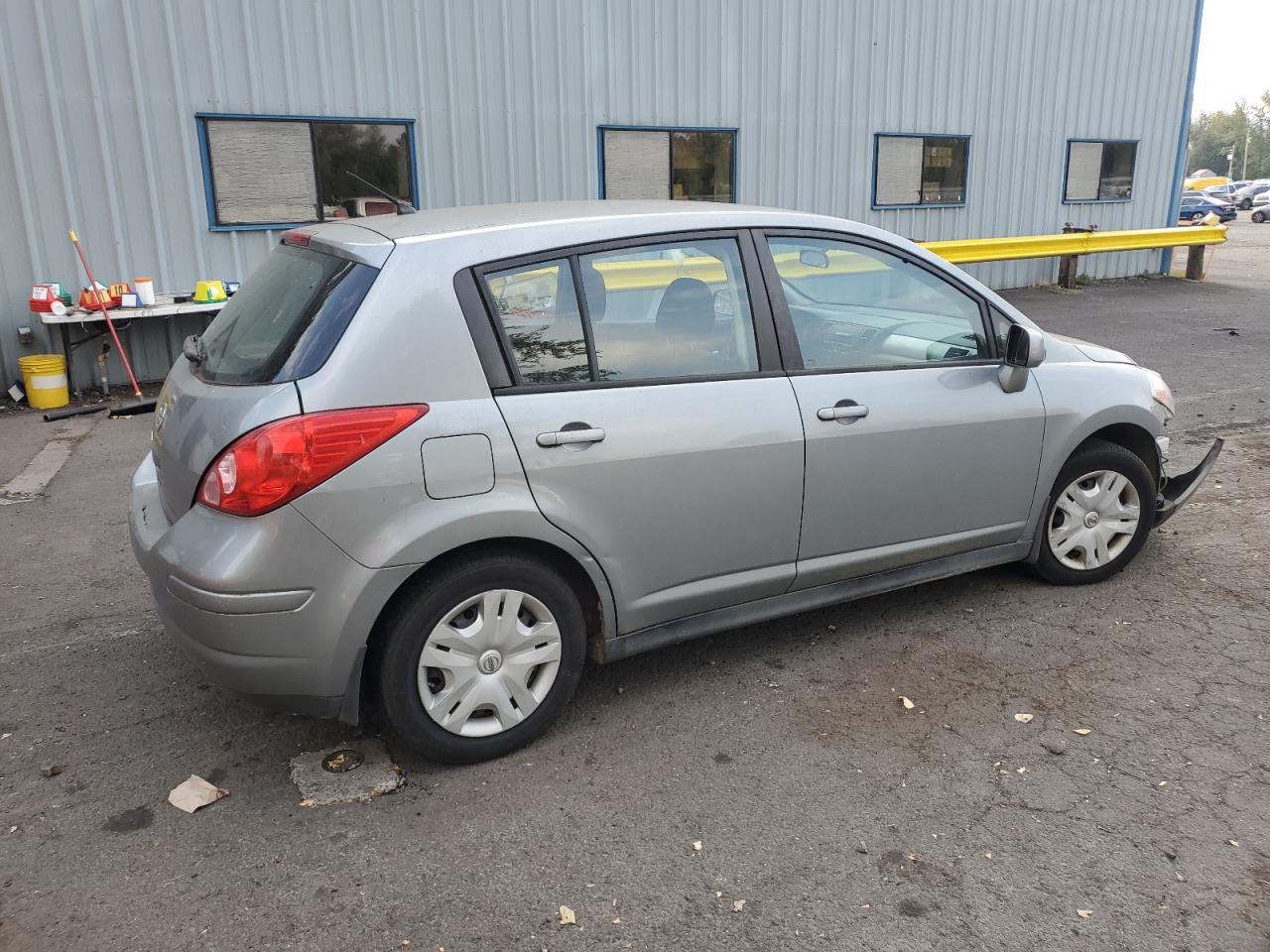 NISSAN VERSA S