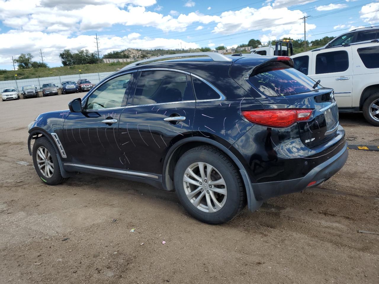 INFINITI FX35