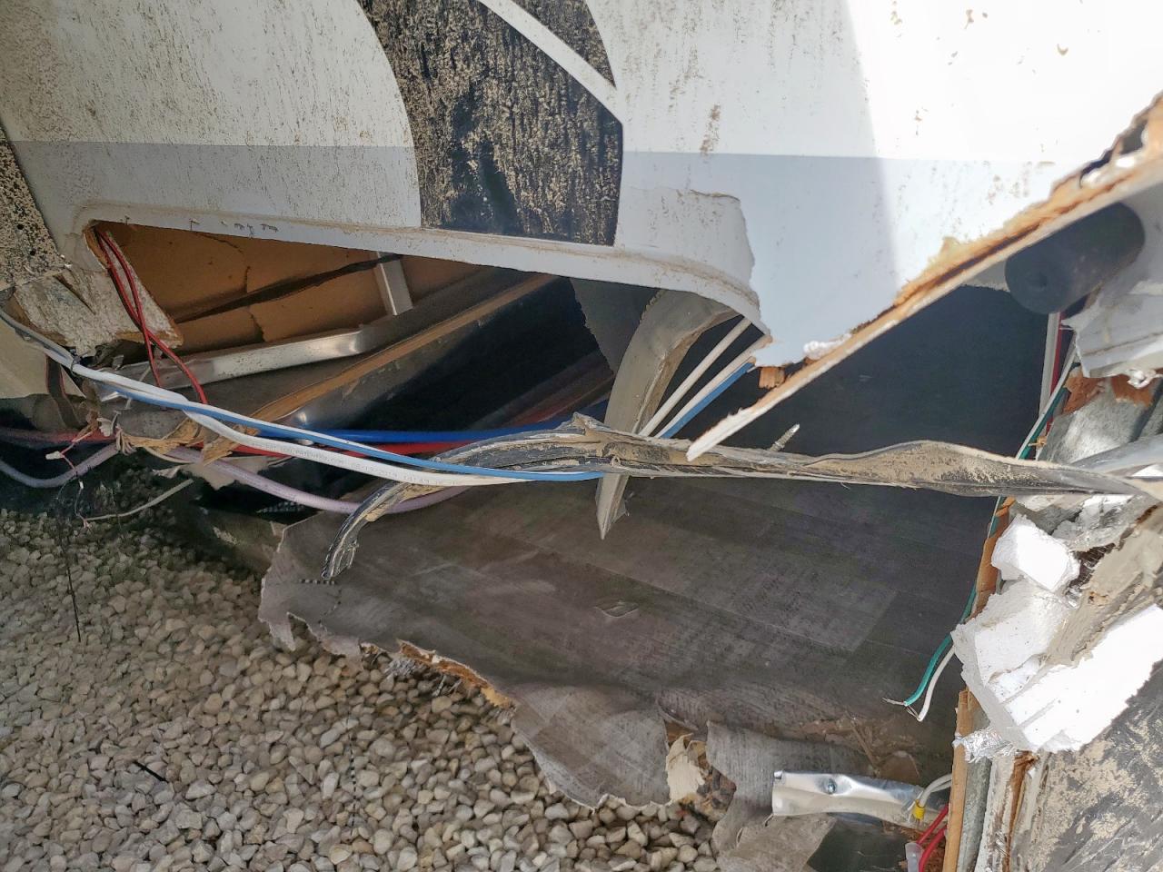 Lot #3311663250 2020 ROCKWOOD ULTRA LITE