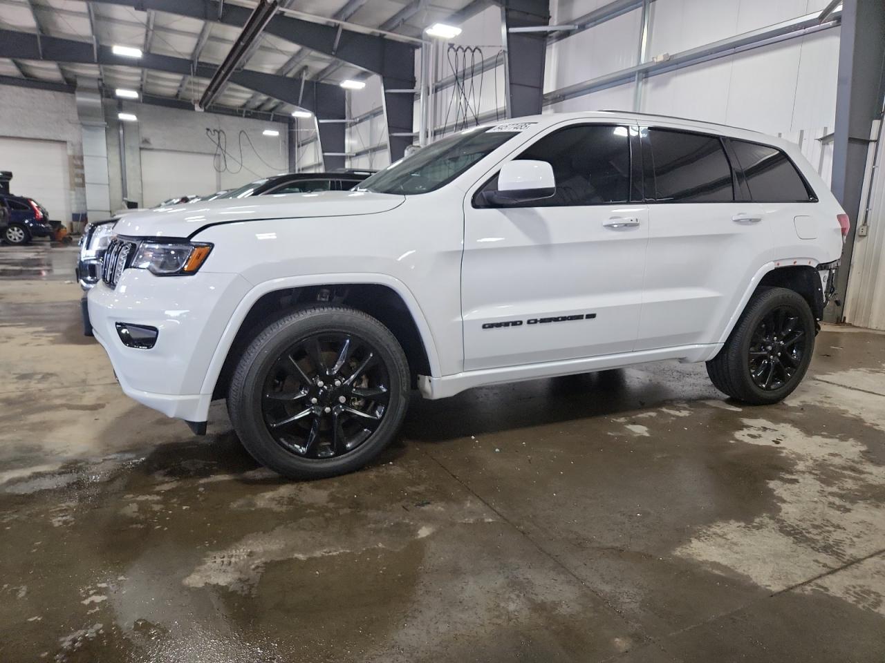 JEEP GRAND CHEROKEE LAREDO E