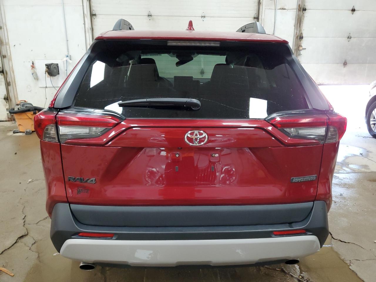 TOYOTA RAV4 ADVENTURE